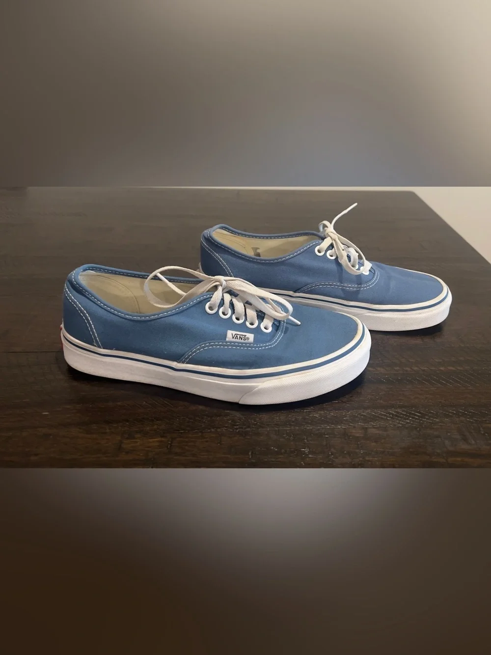 Vans- Women’s Sz 8 Light Blue Canvas Low-Top Sneakers. Unisex Men’s Sz 6.5